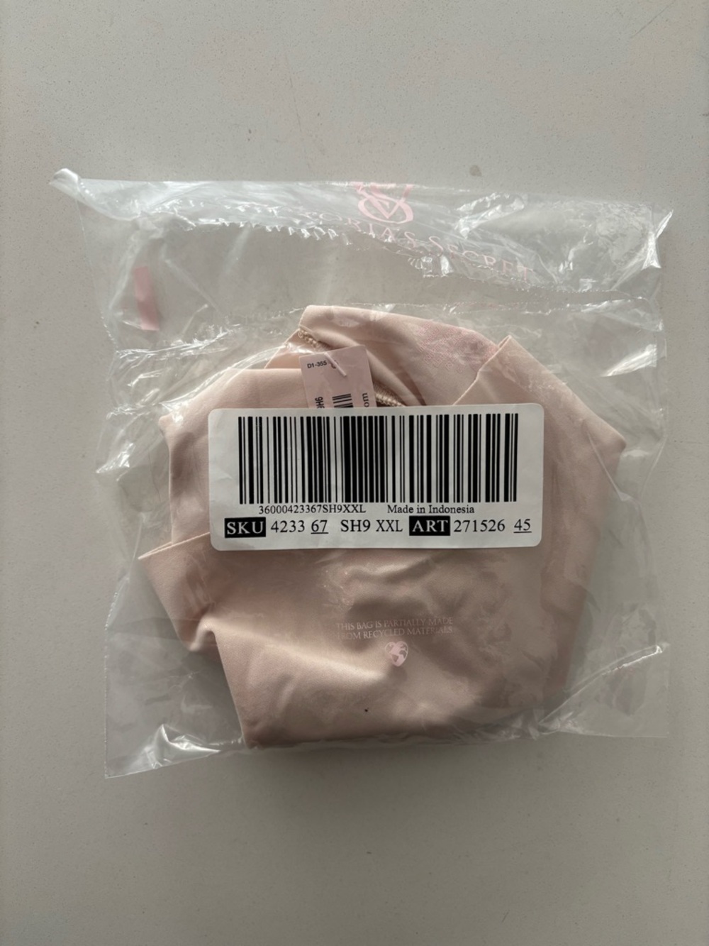 NWT Victoria's Secret No Show Thong